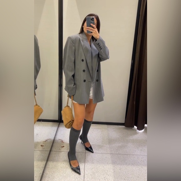 ZARA OVERSIZE PINSTRIPE BLAZER - Picture 4 of 15